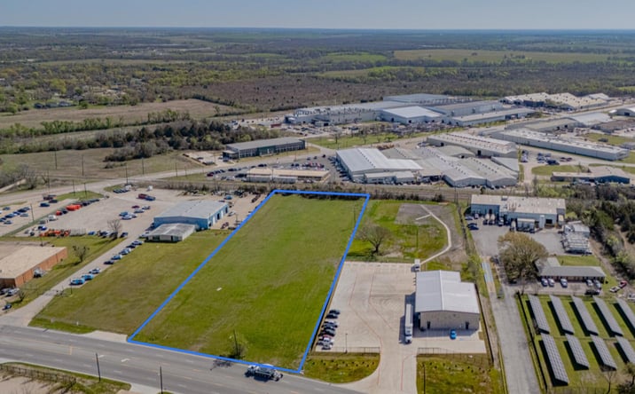 Pictures of Land property located at 1131 S Virginia St, Terrell, TX 75160 for sales - image #1