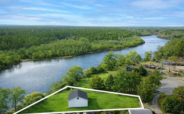 Pictures of Land property located at 1161 W Main Street, Riverhead, NY 11901 for sales - image #1