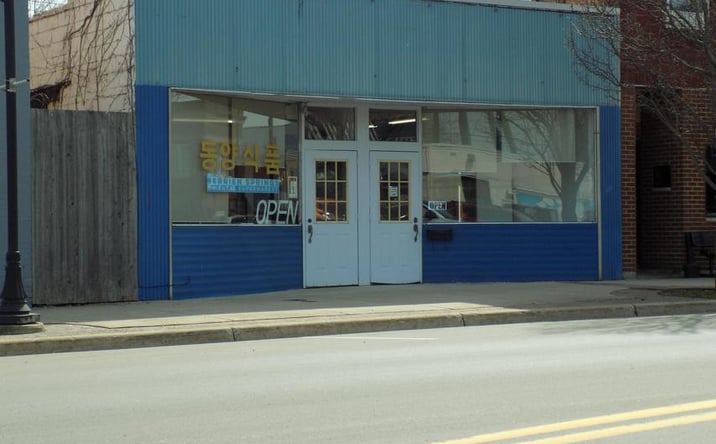 Pictures of Retail property located at 117 E Ferry St, Berrien Springs, MI 49103 for sales - image #1