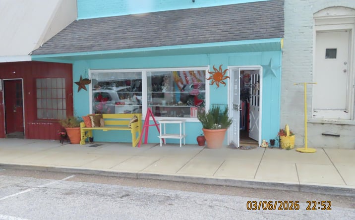 Pictures of Business for Sale, Retail, Mixed Use property located at 106 N 14th Avenue, Humboldt, TN 38343 for sales - image #1