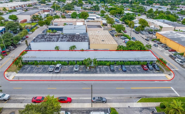 Pictures of Multifamily property located at 5807 SW 25th St # 18 #1-18, West Park, FL 33023 for sales - image #1