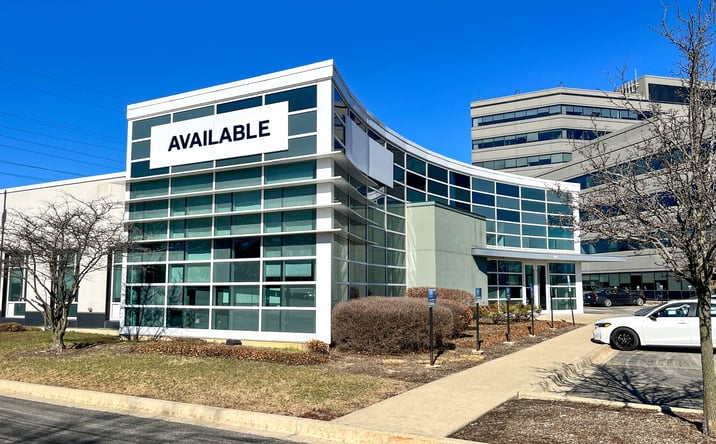 Pictures of Retail, Office property located at 444 Skokie Blvd, Northbrook, IL 60062 for sales - image #1