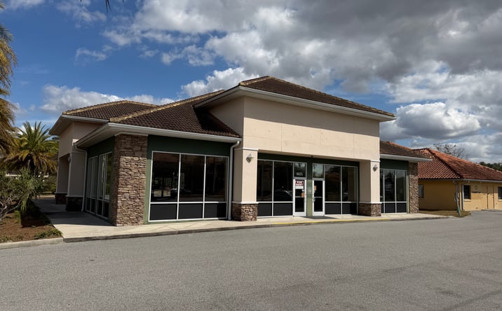 Pictures of Retail property located at 8825 NE 134th Ave, Lady Lake, FL 32159 for sales - image #1