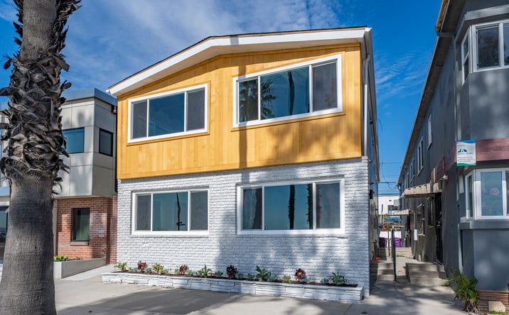 Pictures of Multifamily property located at 5339 E Ocean Blvd, Long Beach, CA 90803 for sales - image #1