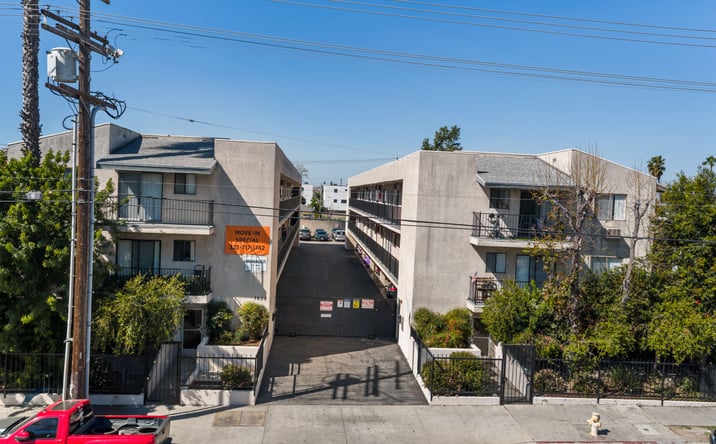 Pictures of Multifamily property located at 7635 Lankershim Blvd, Los Angeles, CA 91605 for sales - image #1