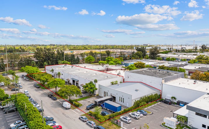 Pictures of Industrial property located at 6900 NW 52nd St, Miami, FL 33166, 6988 NW 52nd St, Miami, FL 33166 for sales - image #1