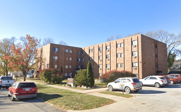 Pictures of Multifamily property located at 315 1st St S, Newton, IA 50208 for sales - image #1