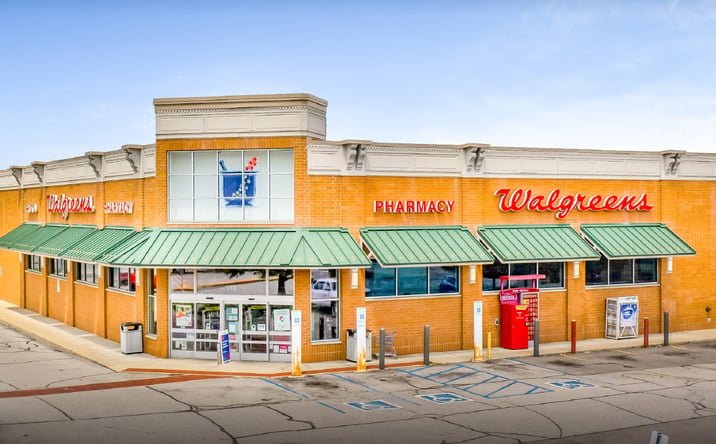Pictures of Retail property located at 110 W Market St, Crawfordsville, IN 47933 for sales - image #1