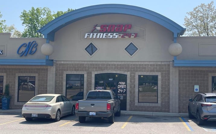 Pictures of Retail property located at 1527 Horton Road, Jackson, MI 49203 for sales - image #1