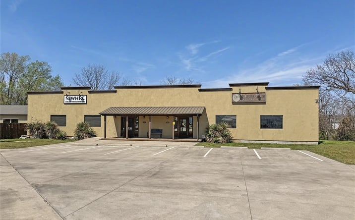 Pictures of Office, Retail property located at 1534 Echota Avenue, Tahlequah, OK 74464 for sales - image #1