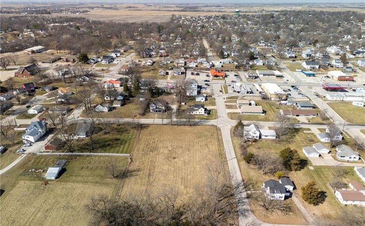 Pictures of Land, Multifamily property located at S Market LOT 2 Street, Maryville, MO 64468 for sales - image #1