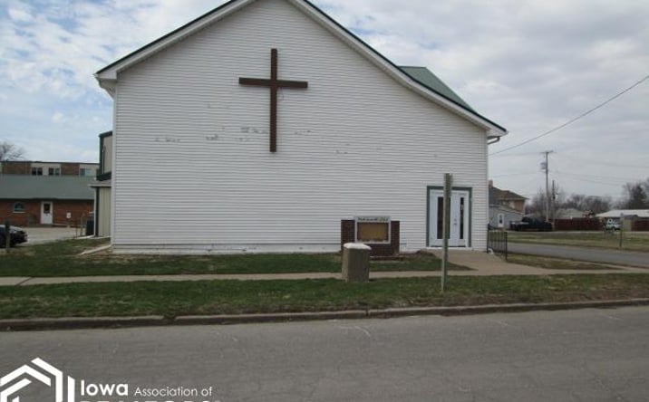 Pictures of Multifamily property located at 339 N Grand Street, Chariton, IA 50049 for sales - image #1