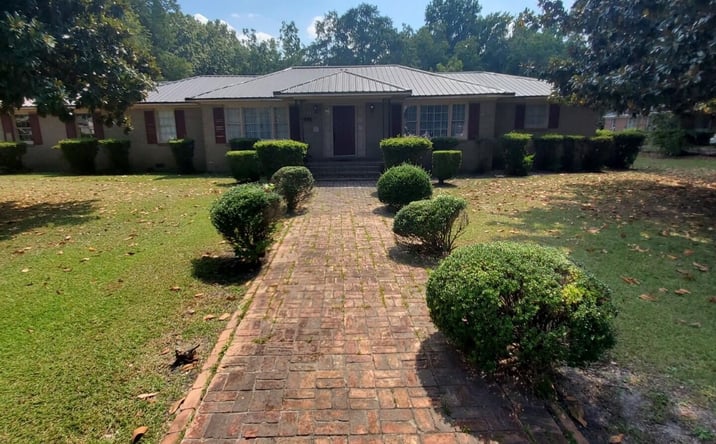 Pictures of Special Purpose property located at 122 W Boyce Street, Manning, SC 29102 for sales - image #1