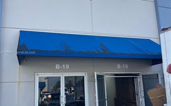 Pictures of Industrial property located at 4960 NW 165th St # B18, Miami Gardens, FL 33014 for sales - image #1