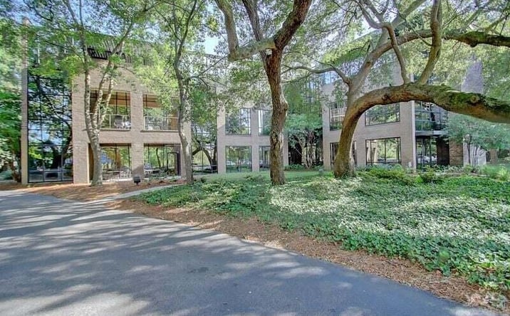 Pictures of Office property located at 710 Johnnie Dodds Boulevard, Suite 100, Mount Pleasant, SC 29464 for sales - image #1