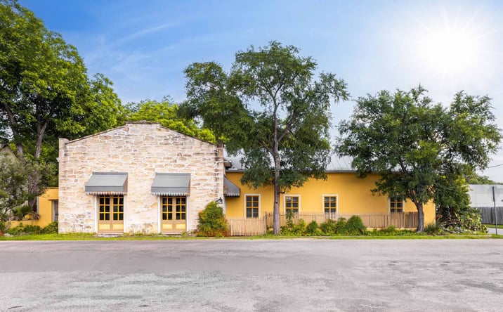 Pictures of Retail property located at 514 Paris St, Castroville, TX 78009 for sales - image #1