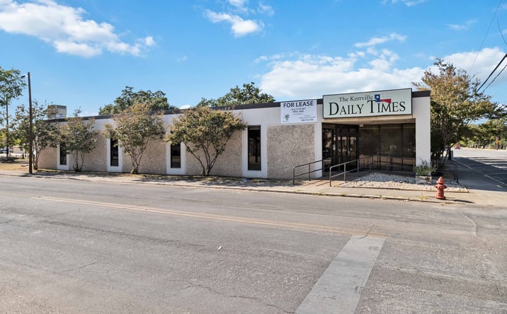 Pictures of Office property located at 429 Jefferson St, Kerrville, TX 78028 for sales - image #1