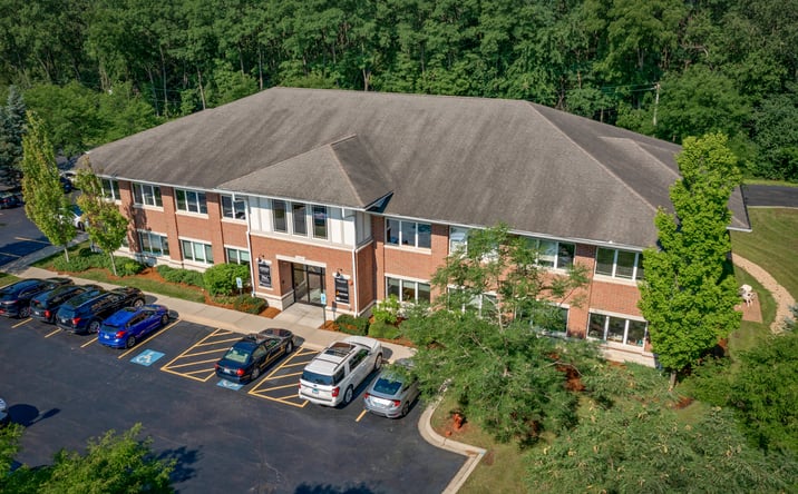Pictures of Office property located at 2455 Dean St, St. Charles, IL 60175 for sales - image #1