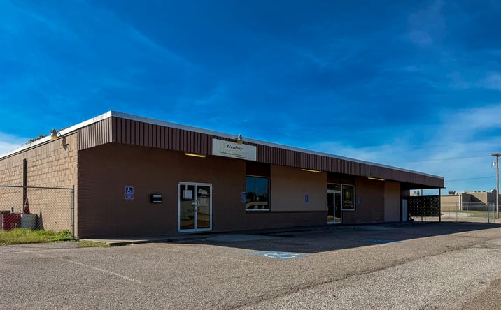 Pictures of Office property located at 1004 E 6th St, Alice, TX 78332 for sales - image #1
