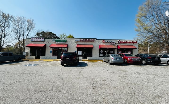 Pictures of Retail property located at 4869 Covington Hwy, Decatur, GA 30035 for sales - image #1