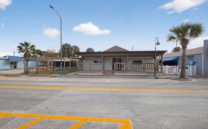 Pictures of Mixed Use, Office, Retail property located at 411 Flagler Ave, New Smyrna Beach, FL 32169 for sales - image #1