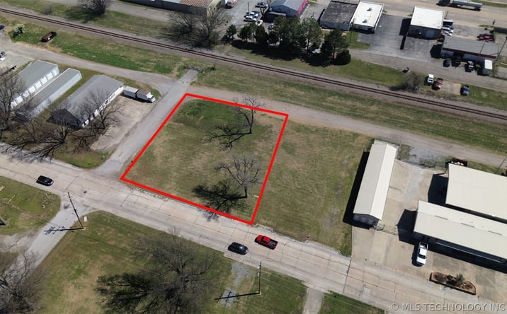 Pictures of Land property located at 201 S Taylor Street, Pryor, OK 74361 for sales - image #1
