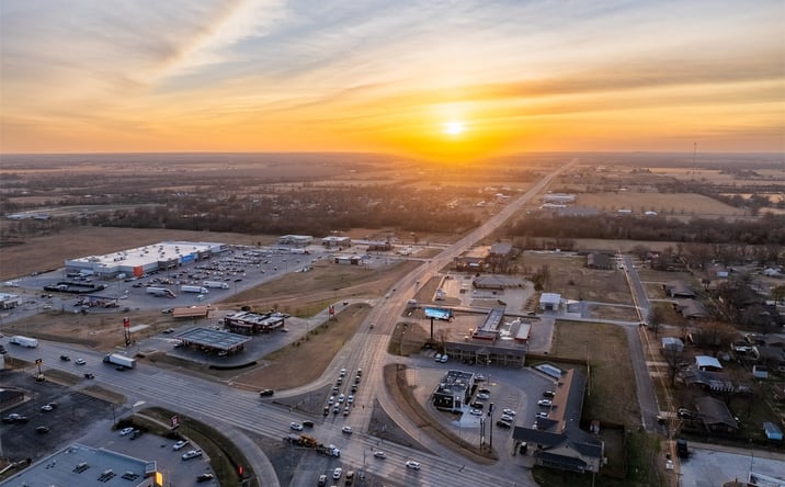 Pictures of Retail property located at 1516 W 51 Highway, Wagoner, OK 74467 for sales - image #1