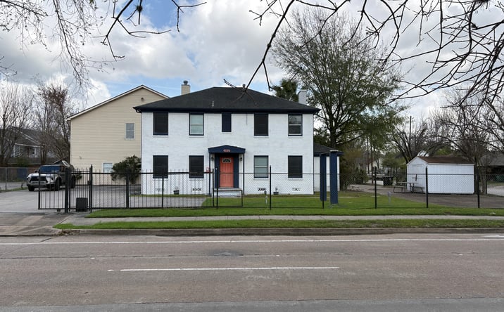 Pictures of Office, Special Purpose property located at 5902 Irvington Blvd, Houston, TX 77009 for sales - image #1