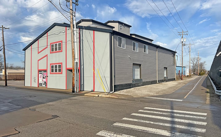 Pictures of Office property located at 1127 E B St, Belleville, IL 62220 for sales - image #1