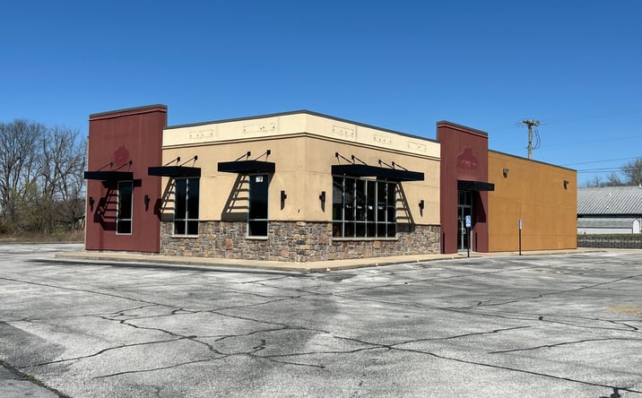 Pictures of Retail property located at 798 W Hwy 60, Monett, MO 65708 for sales - image #1