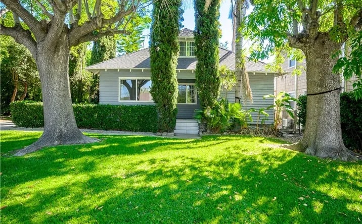 Pictures of Multifamily property located at 892 S Marengo, Pasadena, CA 91106 for sales - image #1