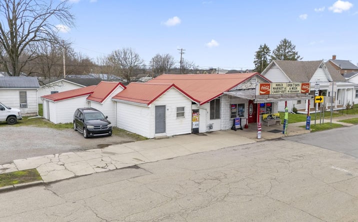 Pictures of Mixed Use property located at 210 W 3rd Street, Waverly, OH 45690 for sales - image #1