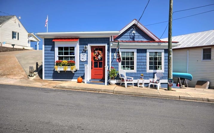 Pictures of Retail property located at 35 Watling Street, Urbanna, VA 23175 for sales - image #1