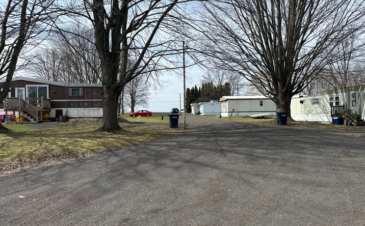 Pictures of Mobile Home Park property located at 2815 Miller Rd, Waterloo, NY 13165 for sales - image #1