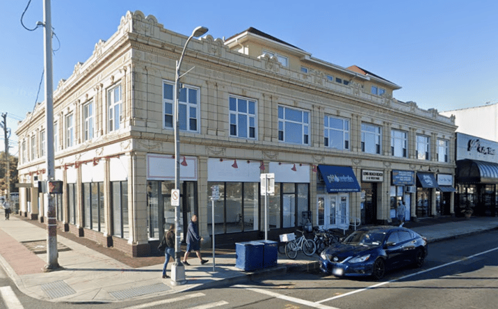 image of property at 2 W PARK AVE Long Beach NY 11561