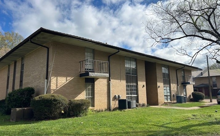 Pictures of Multifamily property located at 3150 Robinson Rd, Jackson, MS 39209 for sales - image #1