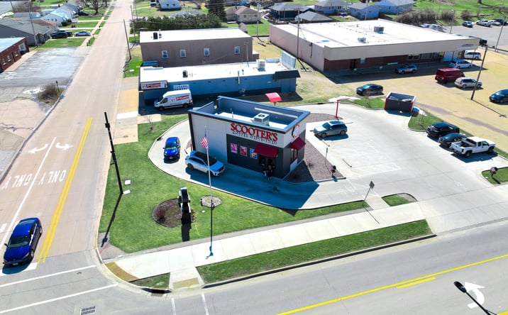 Pictures of Retail property located at 901 W Platt St, Maquoketa, IA 52060 for sales - image #1