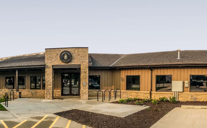 Pictures of Industrial, Mixed Use, Office, Retail, Special Purpose property located at 925 Robbers Cave Rd, Lincoln, NE 68502 for sales - image #1