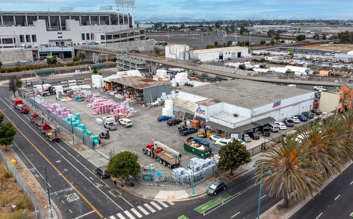 Pictures of Industrial property located at 7217 San Leandro St, Oakland, CA 94621 for sales - image #1