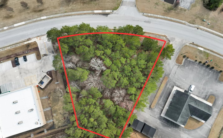 Pictures of Land property located at 134 Williamsburg Pkwy, Jacksonville, NC 28546 for sales - image #1