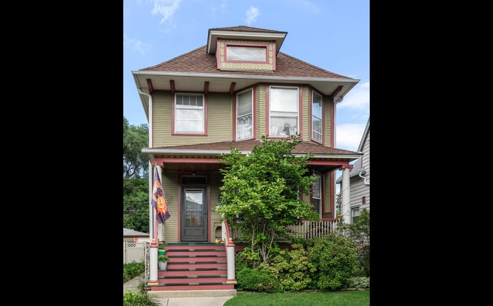 Pictures of Multifamily property located at 3109 Clarence Avenue, Berwyn, IL 60402 for sales - image #1