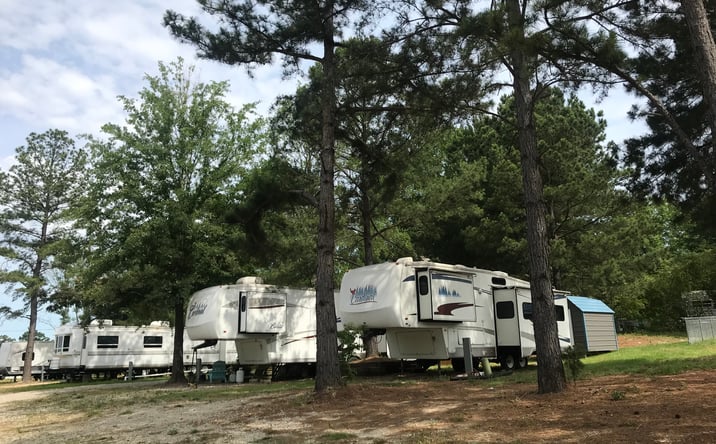 Pictures of Multifamily property located at 115 Private Rd 1301, Gladewater, TX 75647 for sales - image #1
