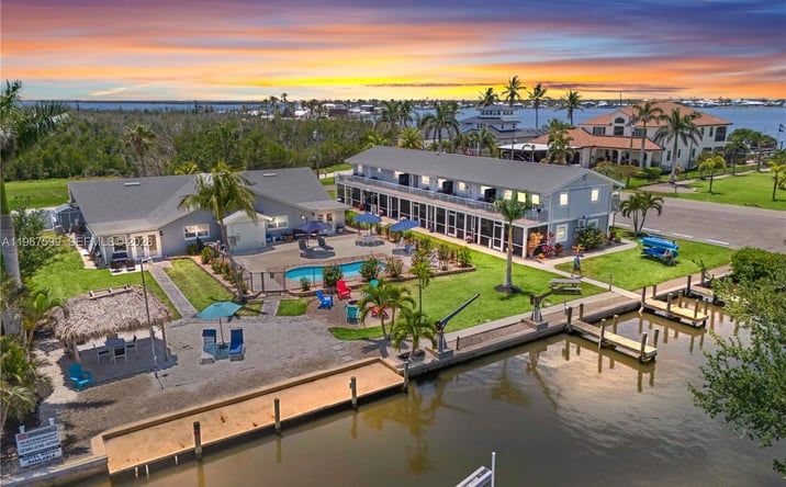 Pictures of Hospitality property located at 12200/12210 Shoreview DR, Matlacha, FL 33993 for sales - image #1
