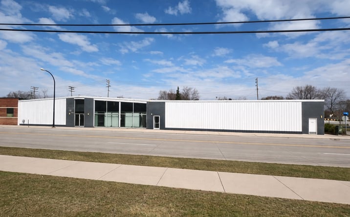 Pictures of Retail, Industrial property located at 3750 W Eleven Mile Rd, Berkley, MI 48072 for sales - image #1