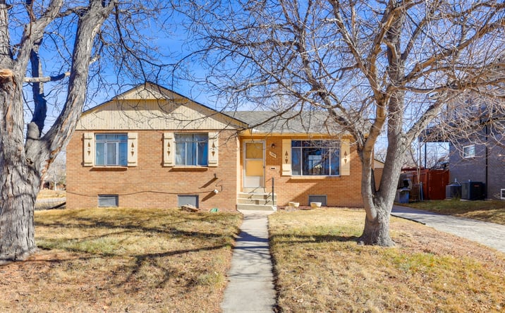 Pictures of Multifamily property located at 2580 S Madison St, Denver, CO 80210 for sales - image #1