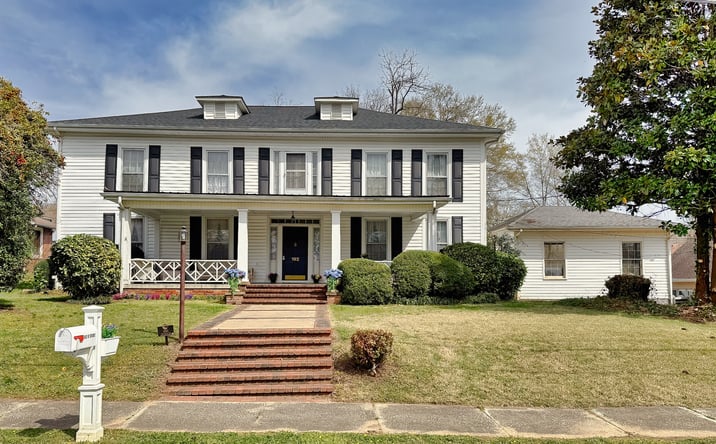 Pictures of Hospitality, Mixed Use, Office, Retail property located at 192 W Court St, Rutherfordton, NC 28139 for sales - image #1