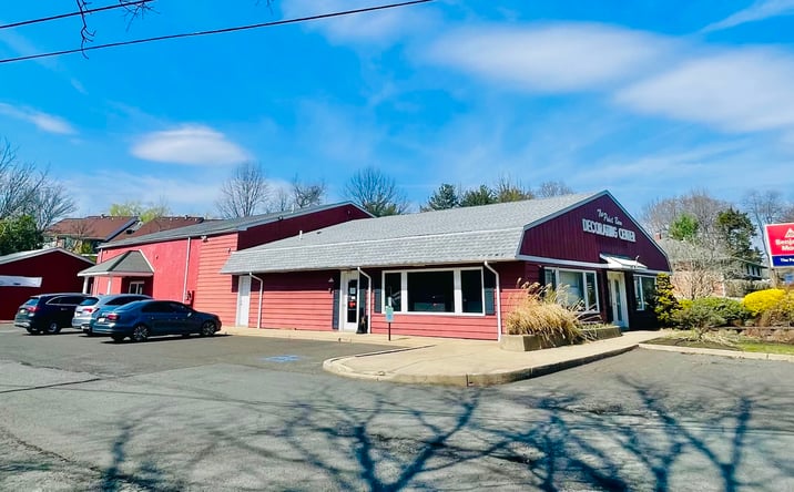 Pictures of Retail property located at 4018 Quakerbridge Rd, Lawrence Township, NJ 08619 for sales - image #1