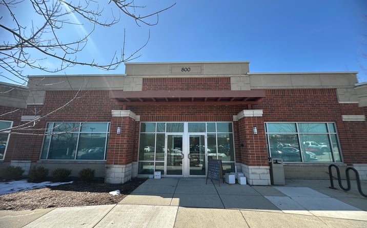 Pictures of Office property located at 800 Woodfield Rd, Schaumburg, IL 60173 for sales - image #1
