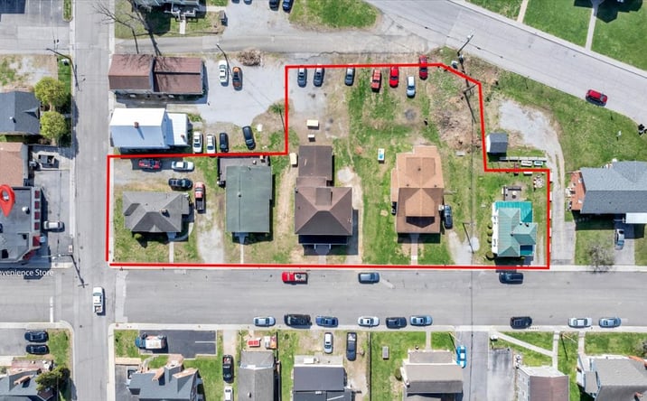 Pictures of Multifamily property located at 1201 Fairfax St Acc, Radford, VA 24141, 1205 Fairfax St Acc, Radford, VA 24141, 1207 Fairfax St Acc, Radford, VA 24141, 1211 Fairfax St Acc, Radford, VA 24141, 1217 Fairfax St Acc, Radford, VA 24141 for sales - image #1