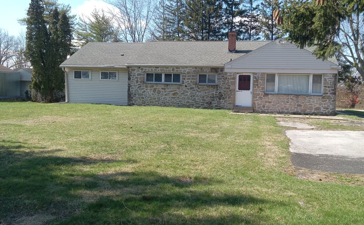 Pictures of Mixed Use, Office, Retail property located at 515 W Butler Ave, Chalfont, PA 18914 for sales - image #1